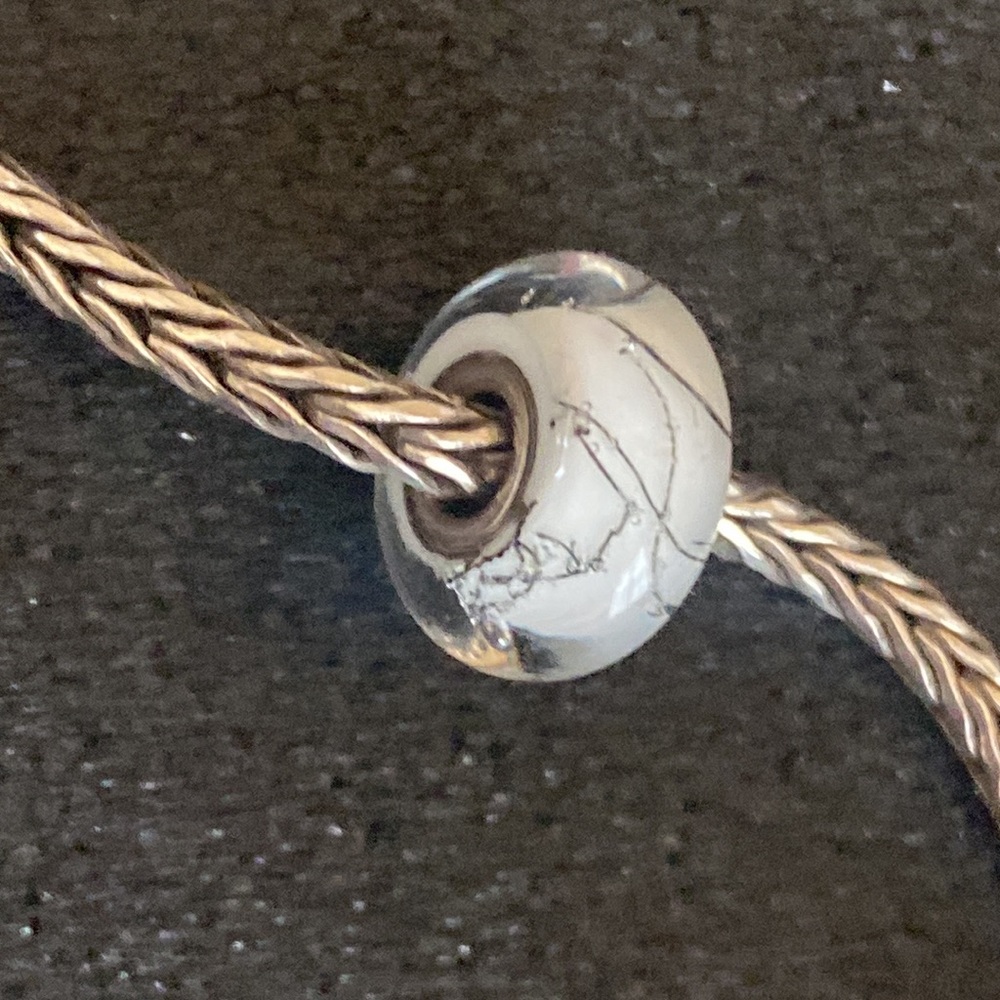 TROLLBEADS WHITE STEEL BEAD - Picture 3 of 7